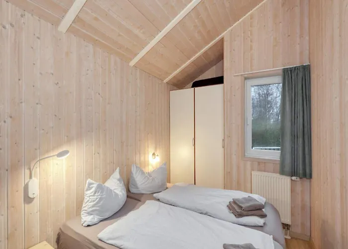 4 Star In Ottendorf Feriehus